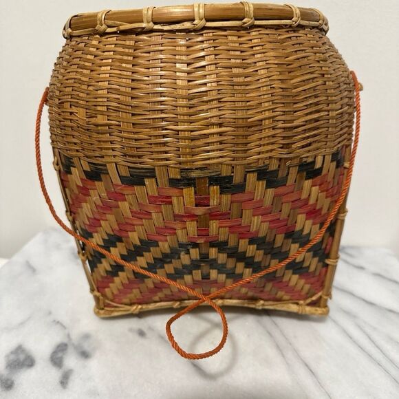 Antique Laotian gathering Woven Basket with Red and Black Pattern - Picture 2 of 16